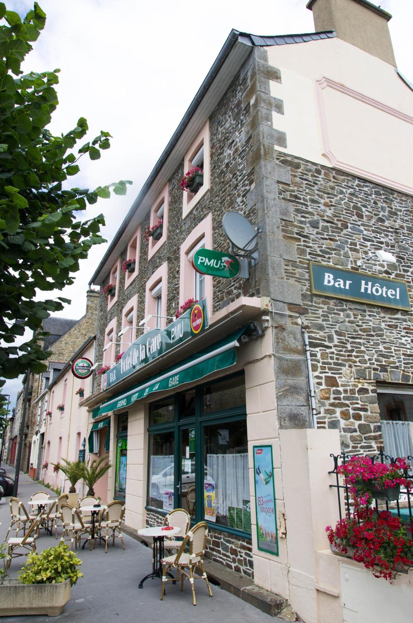 Hotel De La Gare Dol-de-Bretagne Ngoại thất bức ảnh