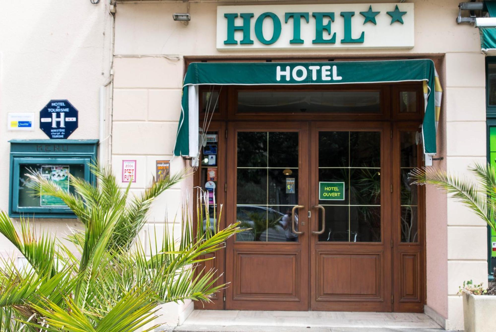 Hotel De La Gare Dol-de-Bretagne Ngoại thất bức ảnh