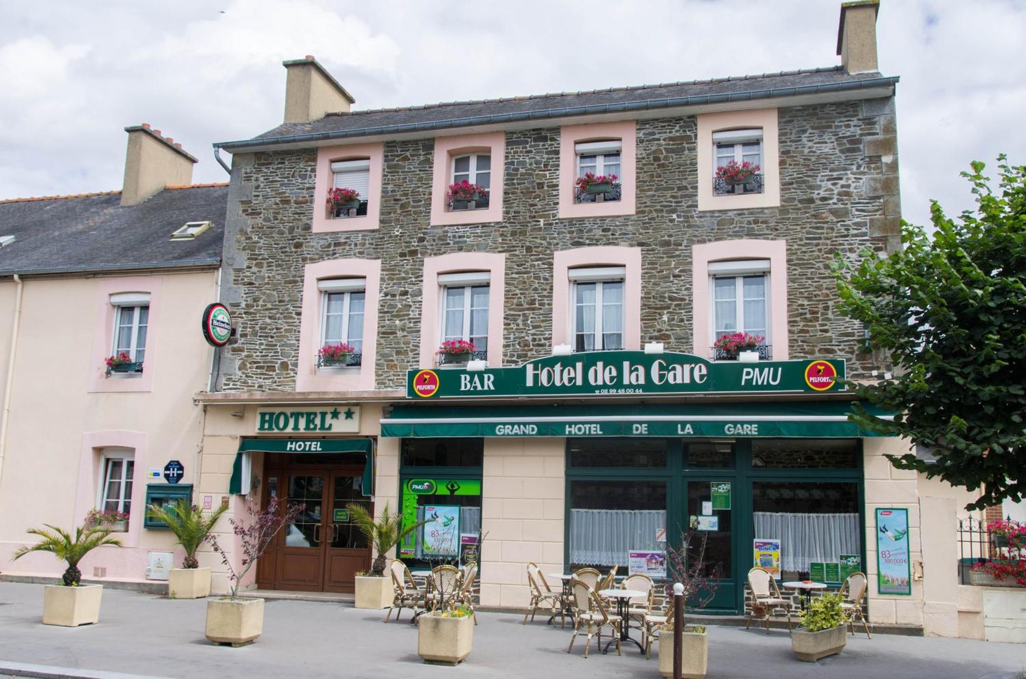 Hotel De La Gare Dol-de-Bretagne Ngoại thất bức ảnh