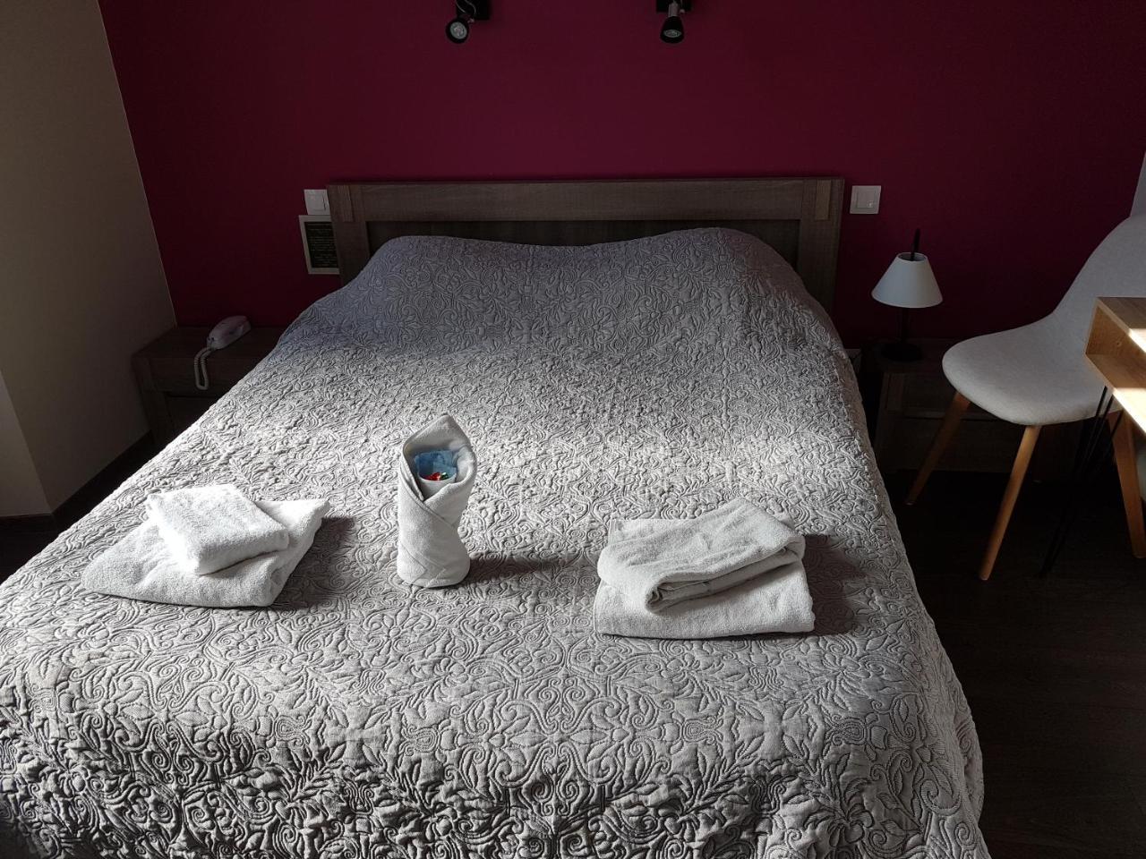 Hotel De La Gare Dol-de-Bretagne Ngoại thất bức ảnh